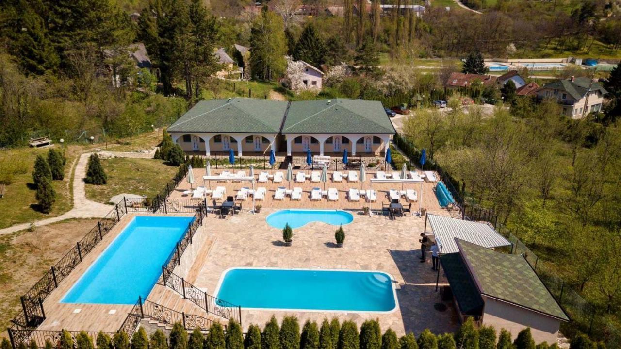 Suncani Breg Apartments Връдник Екстериор снимка