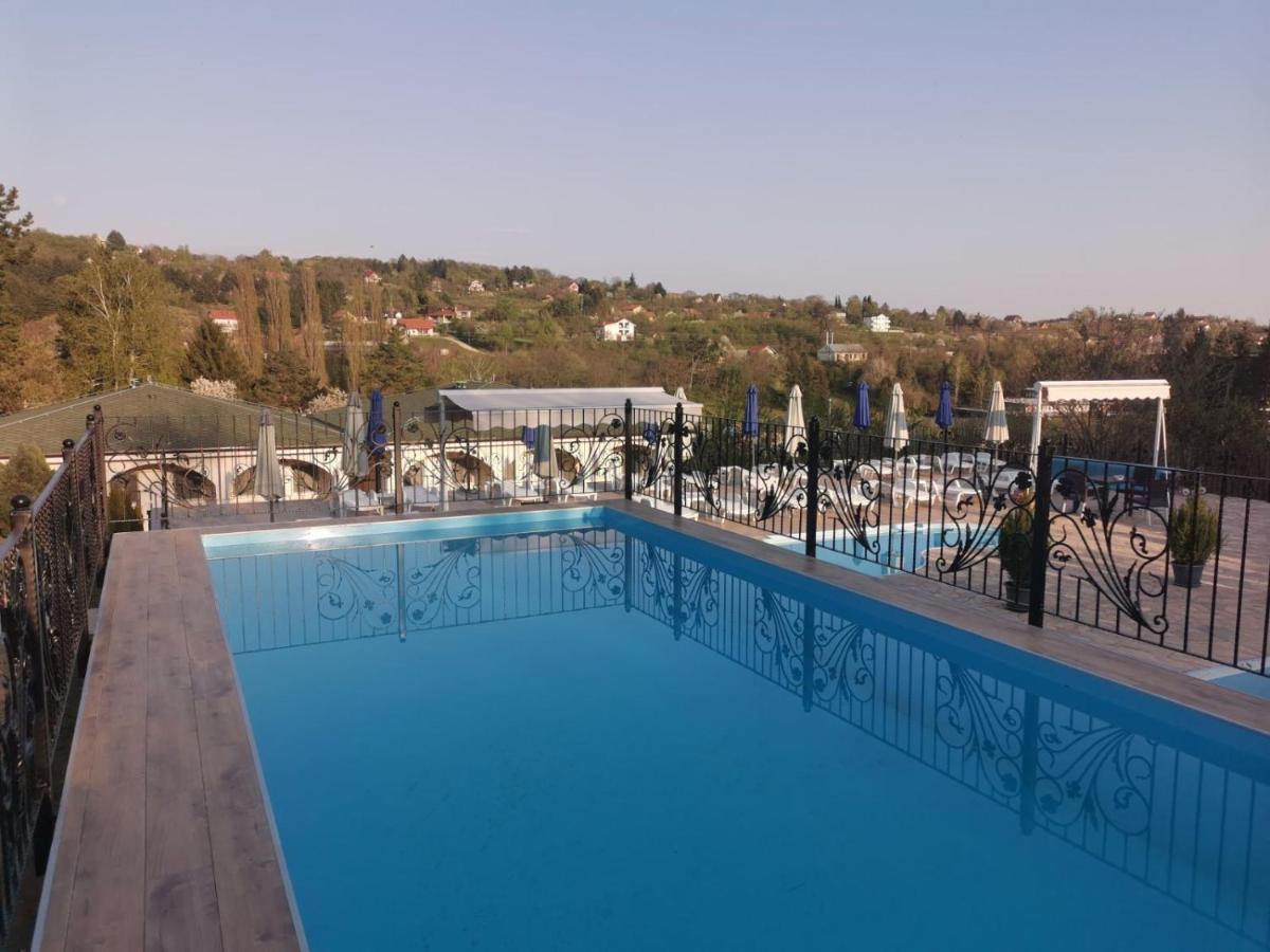 Suncani Breg Apartments Връдник Екстериор снимка