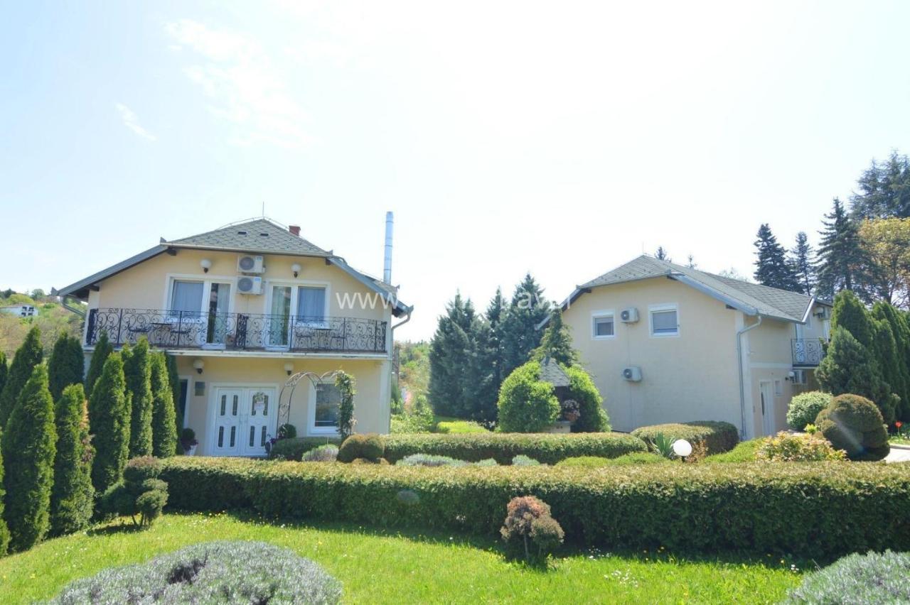 Suncani Breg Apartments Връдник Екстериор снимка