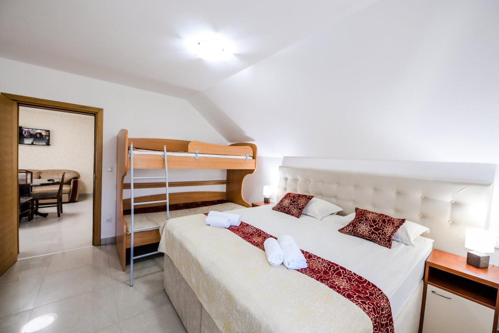 Suncani Breg Apartments Връдник Стая снимка