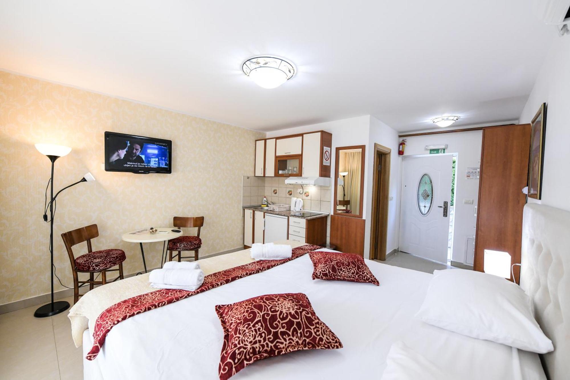 Suncani Breg Apartments Връдник Стая снимка